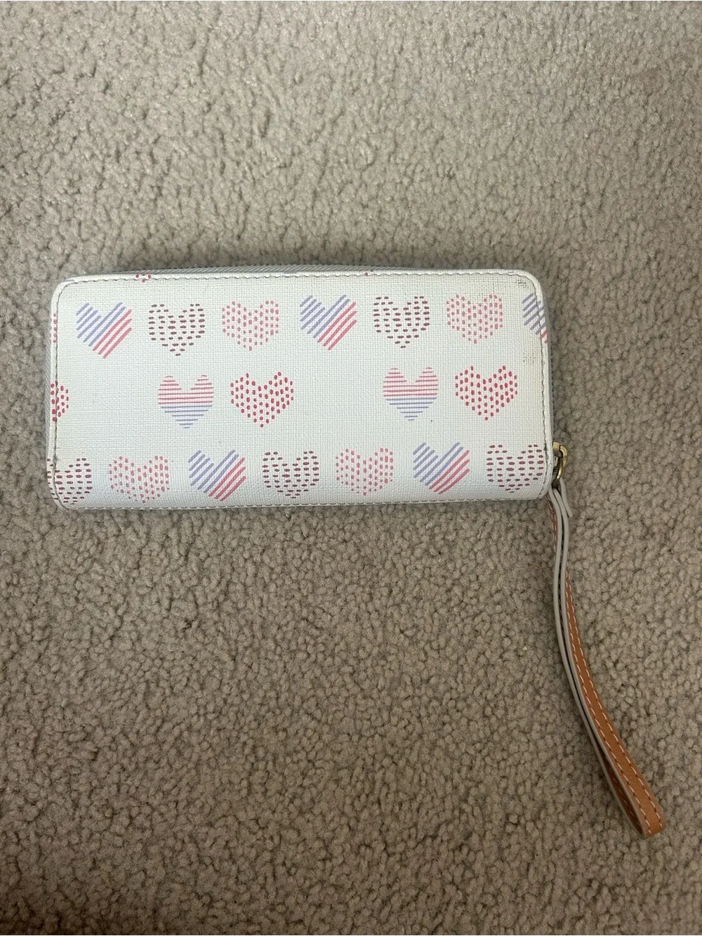 Fossil compact wristlet